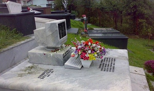 PC_tombe_cimetiere