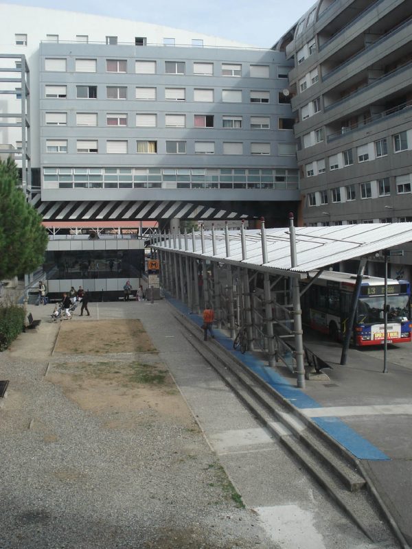 Forum_des_Arènes_01,_Toulouse
