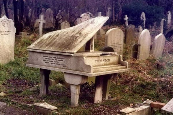 unusual_graves_and_tombstones_73_resultat