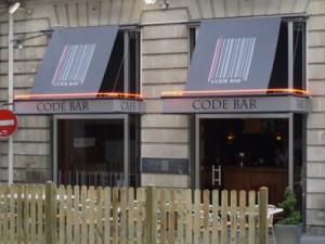 Top 15 des bars avec des noms originaux, voire un peu con