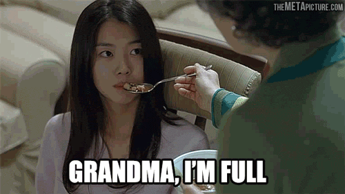funny-gif-grandma-food-eat