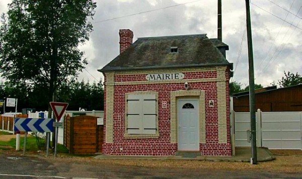 Mairie_Faverolles-les-Mares02