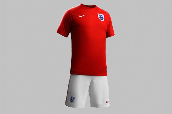 Nike-England-Football-Kit-2014-04_resultat