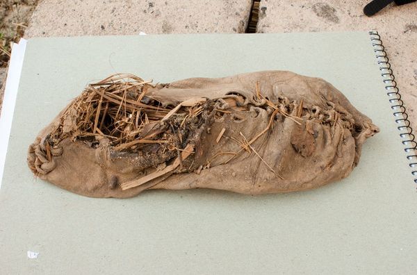plus vieille chaussure de cuir, 5500 ans d'âge, cave arménienne_resultat