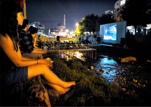 Riverbad Cinema for Dokufest, Prizen, kosovo