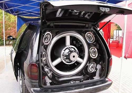 big-car-speakers