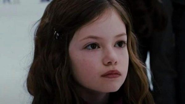 Renesmee from twilight a grandi pour etre une bombe
